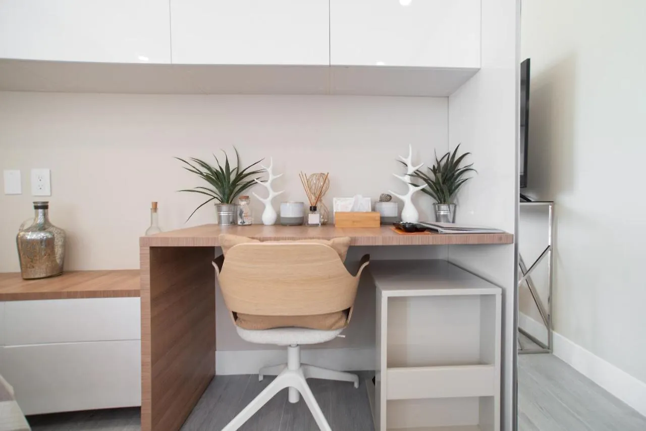 Studio Apartment Near Seven Mile Beach At The Grove West Bay